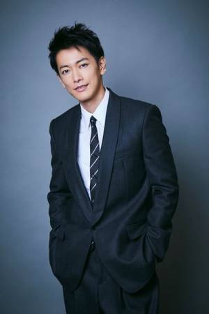 佐藤健×阿部寛の俳優論「いい俳優とは、目が離せなくなる人」