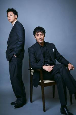 佐藤健×阿部寛の俳優論「いい俳優とは、目が離せなくなる人」
