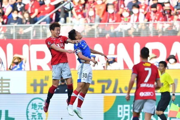 リーグ再開でいきなりの首位攻防戦キックオフ！　横浜FMの首位固めか？　鹿島が接戦に持ち込むか？