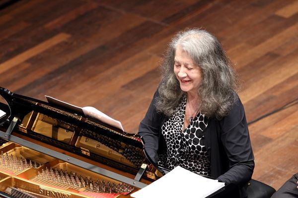 アルゲリッチによる「ギトリスへのオマージュ公演」再び！