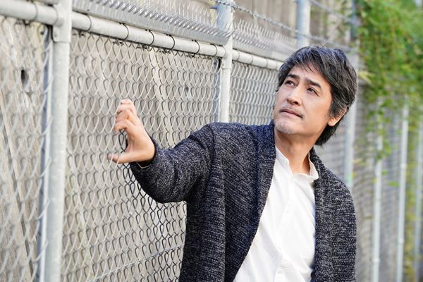 舞台『キオスク』出演、橋本さとしインタビュー　「僕たちがいるべき場所はここなんだ」と感じた日々