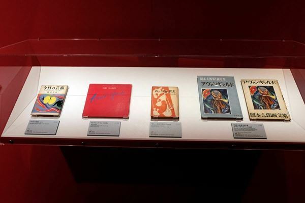 史上最大規模の『岡本太郎展』をレポート！　既成概念を打ち壊し幅広く活躍したその活動の全貌に迫る