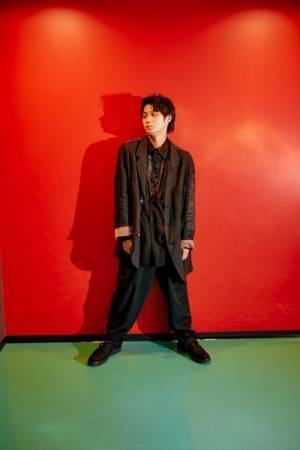 映画『東京リベンジャーズ』杉野遥亮＆磯村勇斗インタビュー「北村匠海とタケミチが重なって見えた」