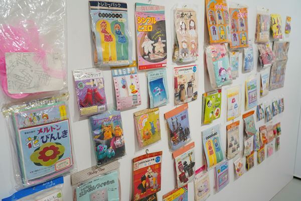 誰の家にもきっとある！愛すべき「おかんアート」の魅力に迫る 　『Museum of Mom’s Art ニッポン国おかんアート村』東京都渋谷公園通りギャラリーで開催中