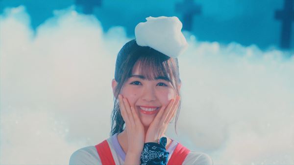 乃木坂46の4期生が泡＆水まみれに、新曲「ジャンピングジョーカーフラッシュ」MV公開