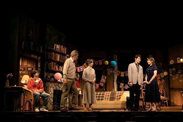 家族の絆を探すひと夏の物語　高橋惠子ら『黄昏』東京公演開幕