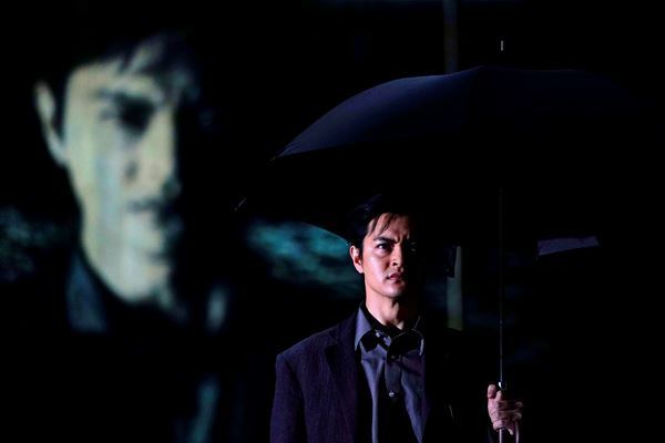 過去から現代へ、言葉を紡ぎ必死に対話する人々描く 瀬戸康史主演『彼女を笑う人がいても』観劇レポート