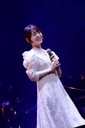 岸谷五朗、寺脇康文ら総勢32名による一夜限りのエンターテインメントショー　AAA2022『THE VARIETY 28』オフィシャルレポート