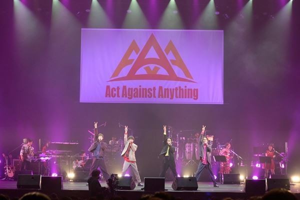 岸谷五朗、寺脇康文ら総勢32名による一夜限りのエンターテインメントショー　AAA2022『THE VARIETY 28』オフィシャルレポート