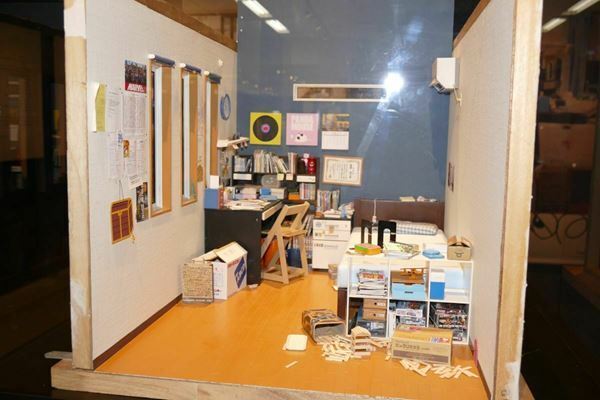 超リアルなミニチュアで話題沸騰のMozu　初の個展『Mozu アートワーク -ちいさなひみつのせかい-』が東京で開催