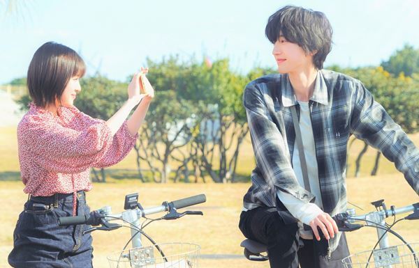 道枝駿佑×福本莉子の真剣な眼差しが　『今夜、世界からこの恋が消えても』メイキング映像公開