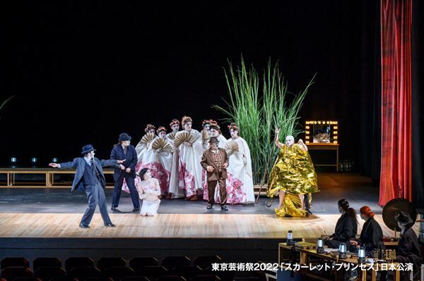 日本の歌舞伎をルーマニアの鬼才が大胆にアレンジ『スカーレット・プリンセス The Scarlet Princess』開幕