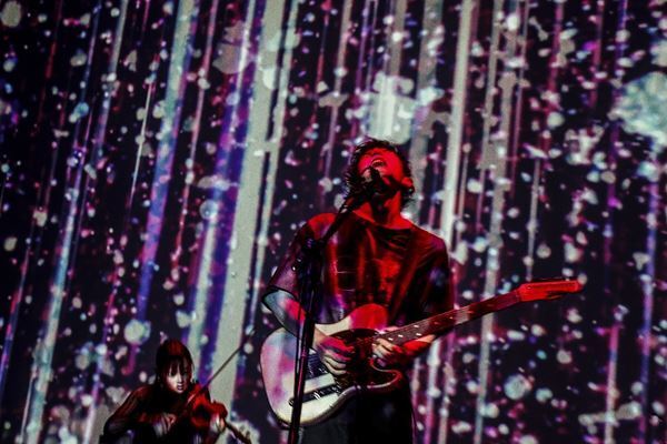 TK from 凛として時雨、音で包み込むように魅了した『yesworld』中野サンプラザ公演レポート