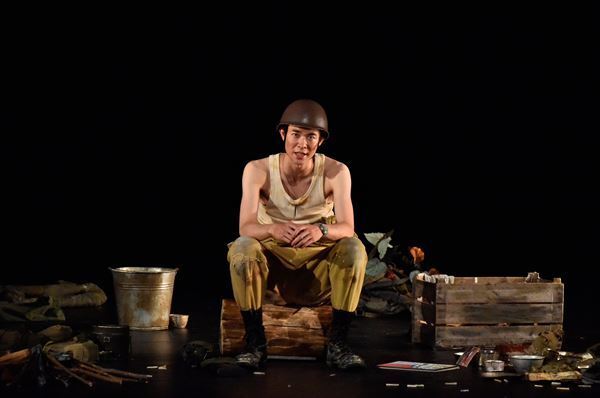 宮沢氷魚と大鶴佐助による二人芝居『ボクの穴、彼の穴。』上演中！ 本日配信公演も