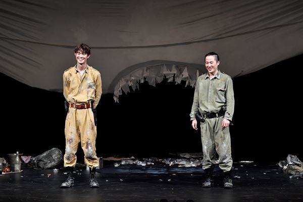 宮沢氷魚と大鶴佐助による二人芝居『ボクの穴、彼の穴。』上演中！ 本日配信公演も