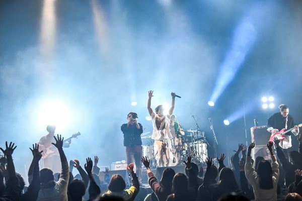 Zepp Tokyoラスト3Daysオフィシャルレポ、年末恒例『GT』復活でフレデリック、アルカラ、BIGMAMAら競演