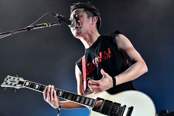 Zepp Tokyoラスト3Daysオフィシャルレポ、年末恒例『GT』復活でフレデリック、アルカラ、BIGMAMAら競演