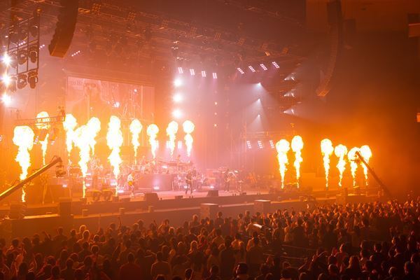 浜田省吾、武道館公演オフィシャルレポ到着　40年前と同じ場所＆セットリストで伝説のライブを完全再現