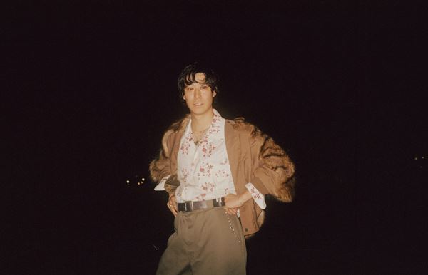 小袋成彬、ジャパンツアー先行受付スタート　『Strides』CD盤には購入者限定チケット先行も