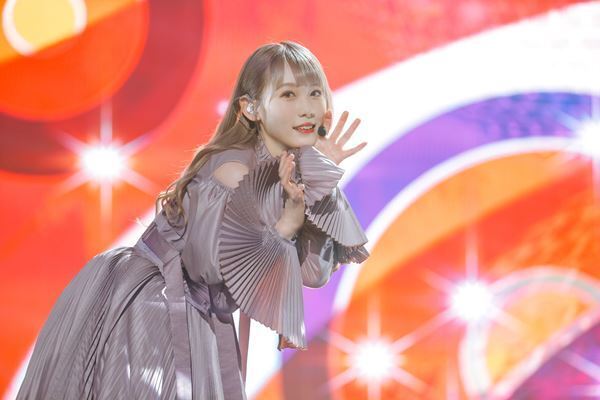 櫻坂46、守屋茜＆渡辺梨加の卒業セレモニーも行われた1周年記念ライブをレポート