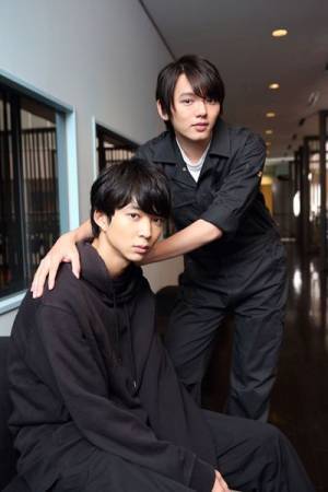 「ぶつかりあって生まれる熱量を届けたい」 『オレステスとピュラデス』鈴木仁×濱田龍臣インタビュー