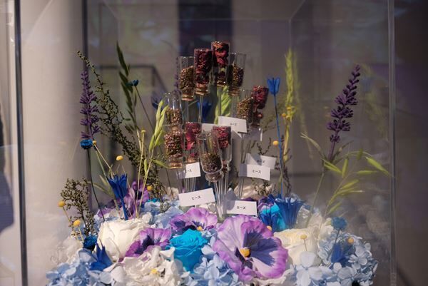 有楽町マルイにオープンした「NAKED FLOWERS FOR YOU」を体験！　“自分だけ”のフラワーアートに包まれる癒しのひとときを