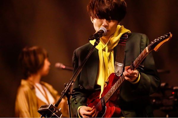 【ゲスの極み乙女。】初の生配信ライブレポ！　アリーナで趣向を凝らした大忘年会！