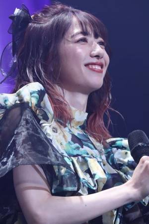 エビ中真山りか、6回目となる生誕ソロライブのレポート到着　ヒゲダン、aikoらのカバー曲も披露