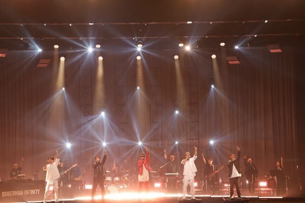 DOBERMAN INFINITY、最新アルバムを引っ提げた全国ツアー完走　KAZUKIのソロデビューを発表