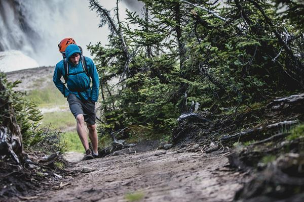 彼らはなぜ“無名の天才クライマー”に魅了されたのか？【映画『アルピニスト』監督インタビュー】