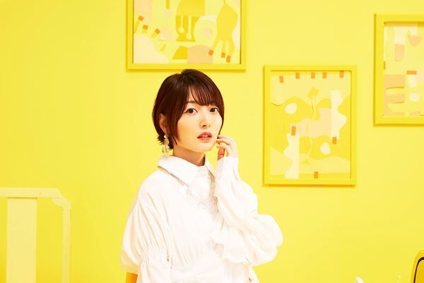 花澤香菜、ポルカドットスティングレイ提供の新曲を明日配信＆2組が出演するMVプレミア公開