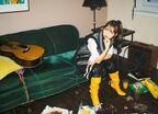 竹内アンナ、「Love Your Love」アコースティックセルフカバーを配信リリース　デビュー日に10カ月ぶり新曲も
