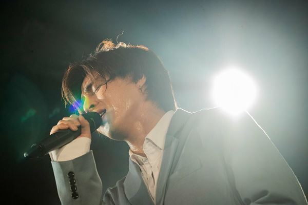 IVVY　新体制でのツアーファイナル公演レポート「こうしてライブができることが本当に幸せ」