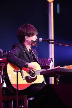 コブクロ、結成の地大阪でFC限定ライブ完走　新曲「Days」披露＆配信リリース決定