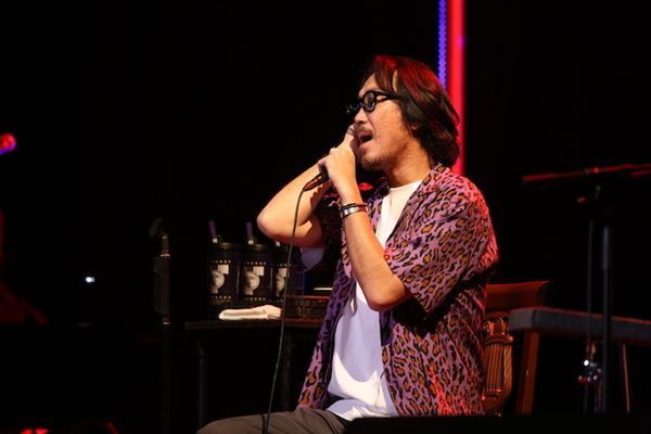 コブクロ、結成の地大阪でFC限定ライブ完走　新曲「Days」披露＆配信リリース決定