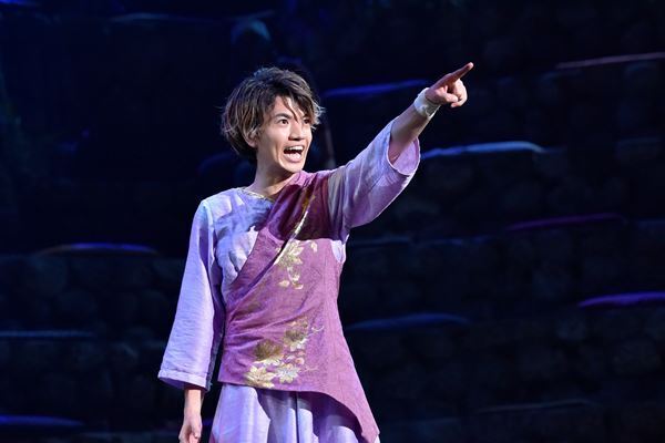 松竹9月公演『夏の夜の夢』開幕　舞台写真＆主演中村芝翫よりコメント到着