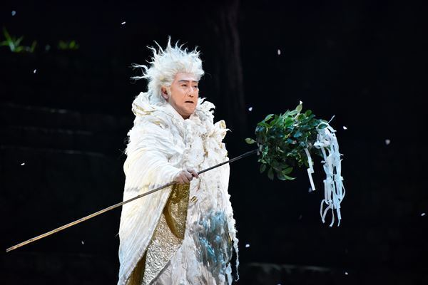 松竹9月公演『夏の夜の夢』開幕　舞台写真＆主演中村芝翫よりコメント到着