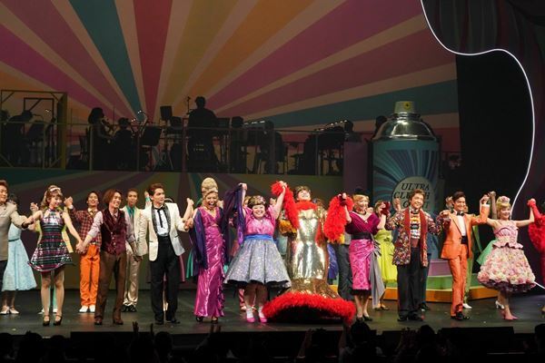 渡辺直美が主人公トレイシーを一層リアルに体現！ 完璧なキャスティングに大満足の『ヘアスプレー』日本版初演