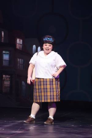 渡辺直美が主人公トレイシーを一層リアルに体現！ 完璧なキャスティングに大満足の『ヘアスプレー』日本版初演