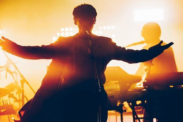 サカナクション、Blu-ray＆DVD『SAKANAQUARIUM 光 ONLINE』より「ワンダーランド」ライブ映像をフル公開