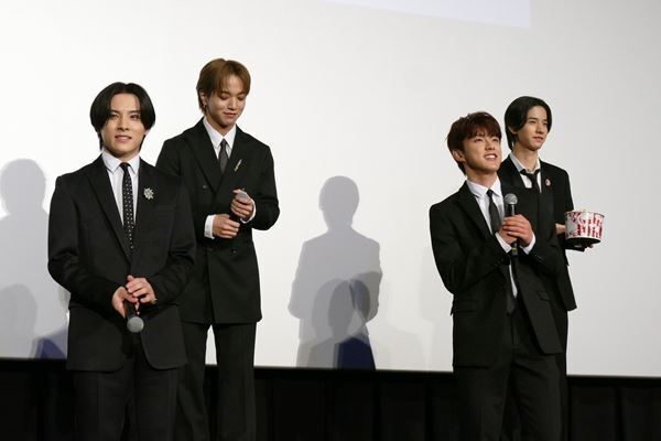 JO1『JO1 THE MOVIE「未完成」-Go to the TOP-』公開！　12羽の鳥が飛ぶ奇跡的シー ンの舞台裏とは？