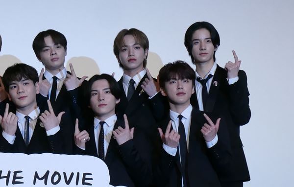 JO1『JO1 THE MOVIE「未完成」-Go to the TOP-』公開！　12羽の鳥が飛ぶ奇跡的シー ンの舞台裏とは？