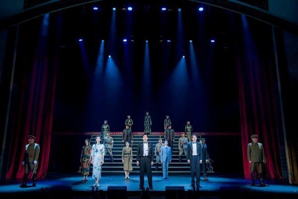 終戦期に松下洸平らが掲げる“希望”の形　音楽劇『夜来香ラプソディ』上演中