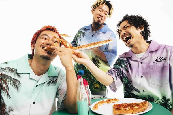 WANIMA、ニューシングル『Chopped Grill Chicken』8月18日リリース　ジャケット＆新アー写公開