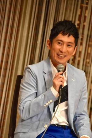 中村勘九郎主演の“五感を揺さぶる朗読劇”『バイオーム』製作発表にキャスト集結！ 脚本の上田久美子、演出の一色隆司も意気込み語る