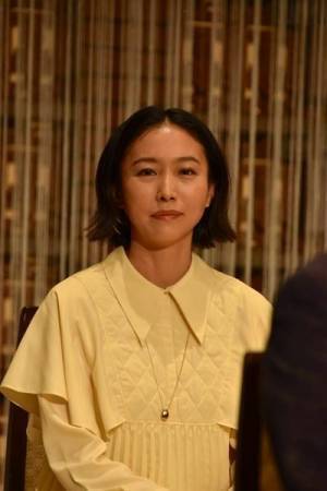 中村勘九郎主演の“五感を揺さぶる朗読劇”『バイオーム』製作発表にキャスト集結！ 脚本の上田久美子、演出の一色隆司も意気込み語る