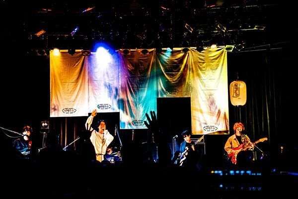 浪漫革命 ワンマンツアー『躍進』追加公演 12月4日 東京・渋谷WWW X （Photo：橋本優）