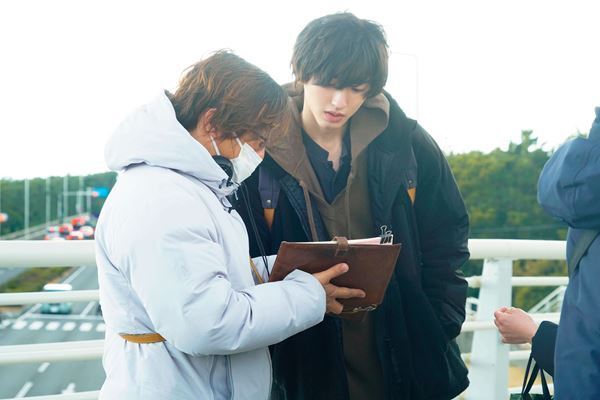 道枝駿佑を好きにならずにいられない。映画『今夜、世界からこの恋が消えても』現場レポート