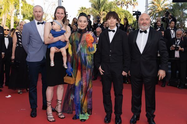 河瀬直美総監督「ようやく世界にお披露目できる」、『東京2020オリンピックSIDE:A』第75回カンヌ国際映画祭公式上映レポート