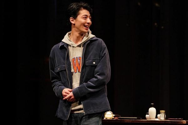 勝村政信×高杉真宙『ライフ・イン・ザ・シアター』フォトコール＆開幕直前取材で「誰もが感情移入できる人間ドキュメンタリー」